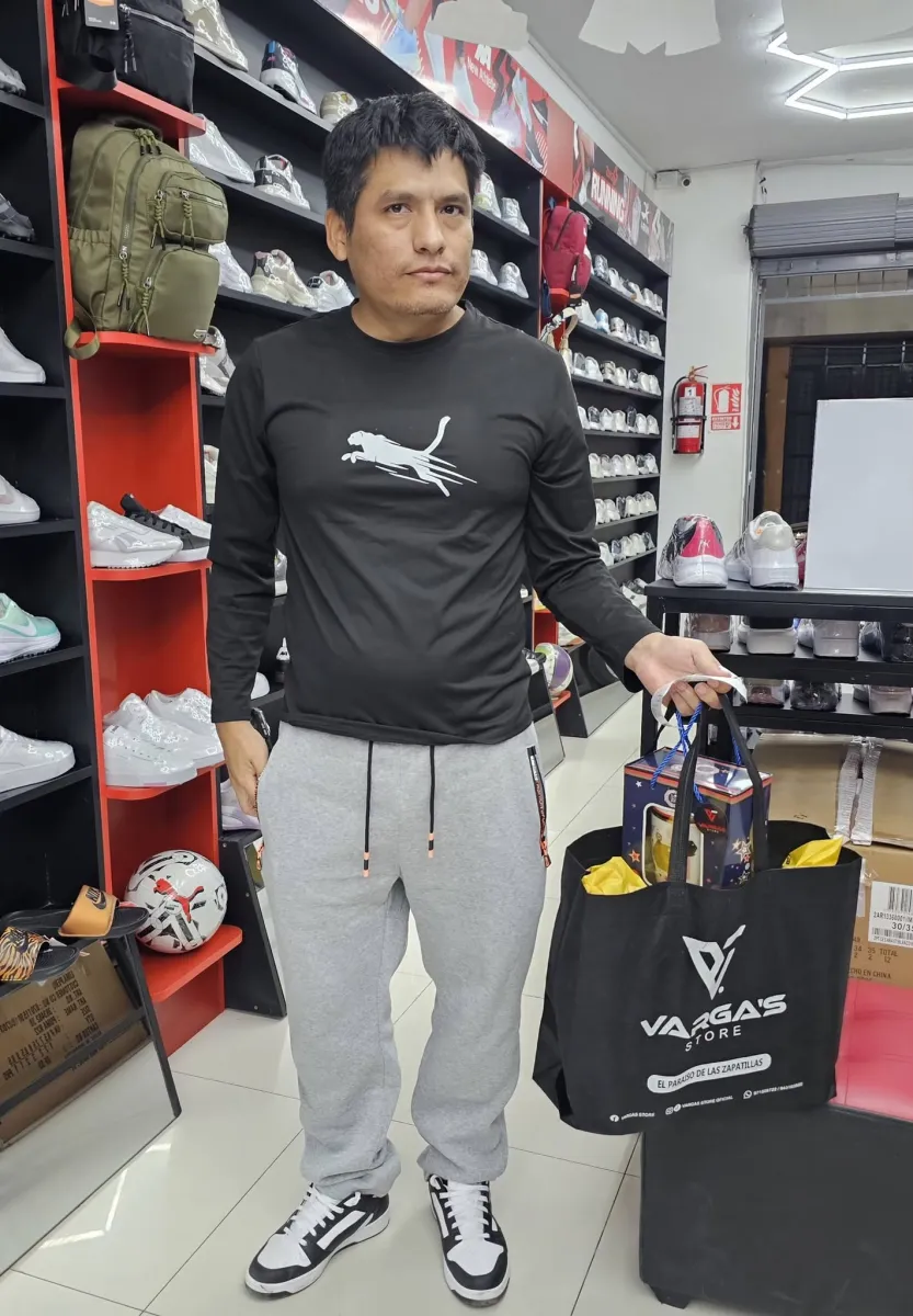 Vargas Store